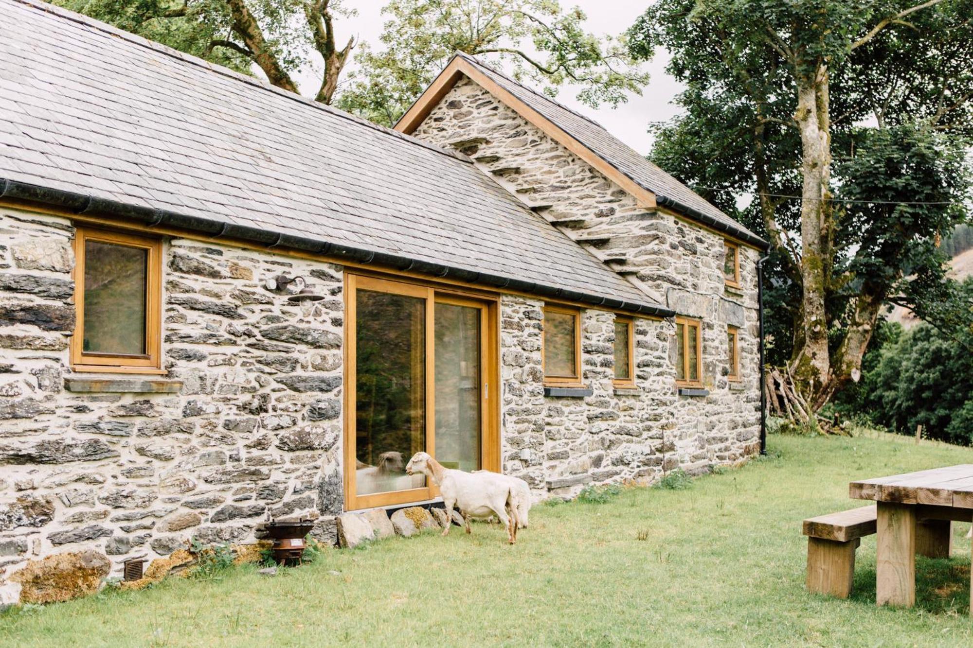 バラ Glyn Mawr Barnヴィラ エクステリア 写真